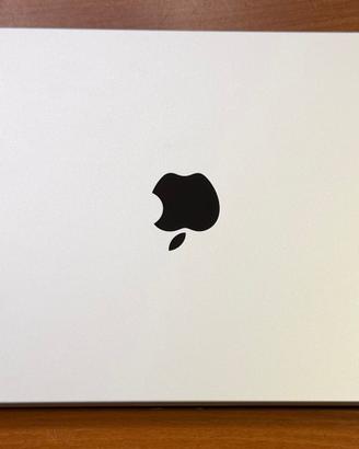Apple MacBook Pro 14″ M4 – 16 GB RAM – 512 GB SSD