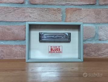 Gadget soprammobile vetrinetta armonica Hohner