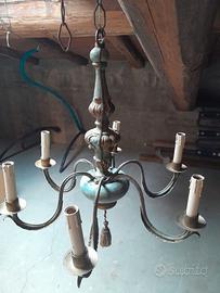 Candelabro antico in legno 