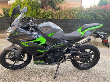 Kawasaki ninja 400