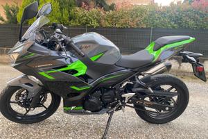 Kawasaki ninja 400