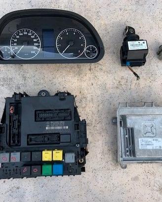 Body computer Mercedes Classe A150 08 1500cc benz.