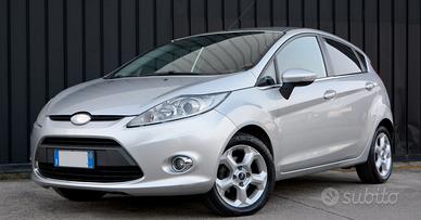 Ford Fiesta 1.4 TDCi 70CV 5 porte Titanium