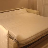 DIVANO LETTO IN ECOPELLE COLOR BEIGE