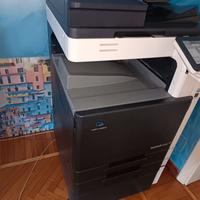 Fotocopiatrice Konika BIZHUB C220