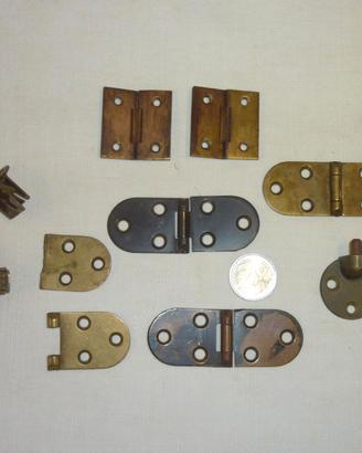 Cerniere in ottone per mobili antichi
