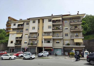 Appartamento a Rogliano ,zona centrale