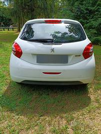 Peugeot 208 puretech 12V active