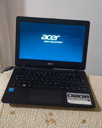 Acer aspire E 11 computer portatile