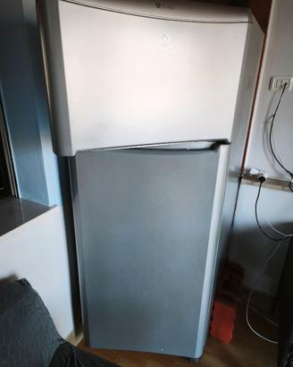 Frigorifero Indesit