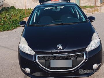 Peugeot 208 benzina