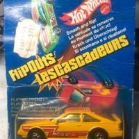 Macchina Hot Wheels FlipOuts
