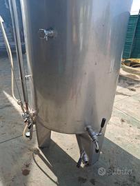 Vasca vino cisterna