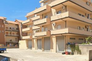 GARAGE 17 MQ - Monasterace