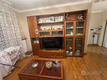 Mobili soggiorno in legno massello