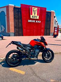 ktm duke 790 95 cv
