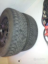 Kit Ruote 15" Opel Corsa D: Cerchi in ferro + Copr