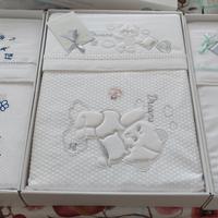 3 coordinati ricamati lettino bambini 0/4 anni 