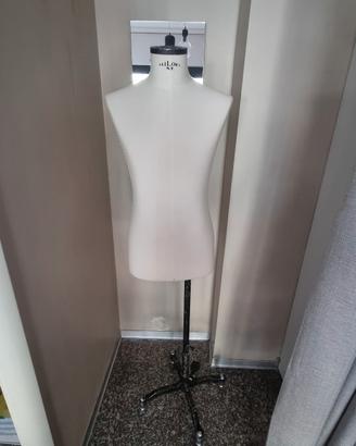 manichini per abbigliamento