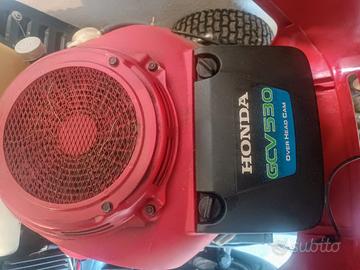 Trattorino tagliaerba Honda 2218