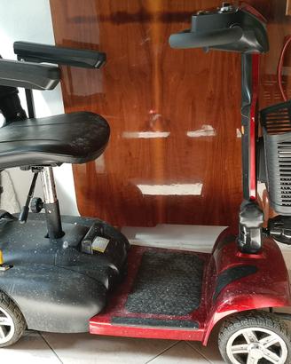 Scooter elettrico per disabili