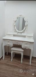 Mobile con specchiera trucco