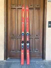 Sci touring Völkl con attacchi