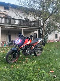 Ktm duke 125 modello abs