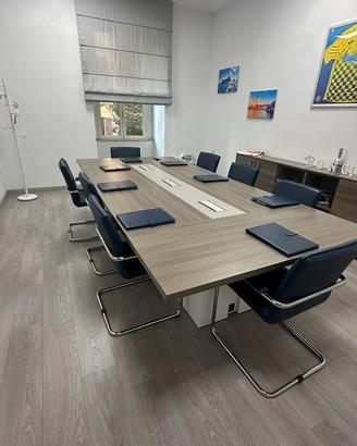 Tavolo sala riunioni piu mobile basso più 8 sedie