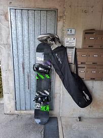 Snowboard più scarponi