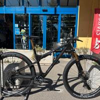 mtb full carbon UNNO HORN PRO 2026 tg S2 disponib