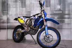 TM Moto EN 300