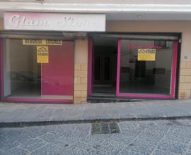 595406 Magazzino mq. 225 ad.ze Piazza Immacolata"