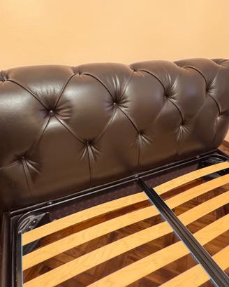 Letto in pelle Chesterfield