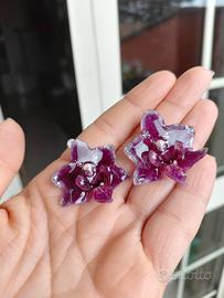 Orecchini con fiori veri di orchidea in resina