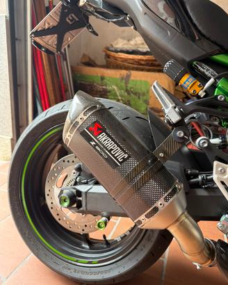 Akrapovic z900