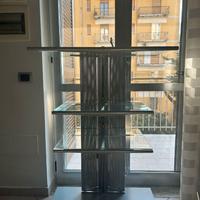 Piantana di arte moderna