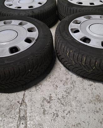Cerchi Fiat 500 Gomme Michelin invirnali 175765/14