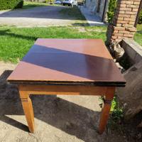 tavolo in legno massello 