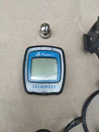 Coppia pedali, ciclocomputer,  borse sottosella