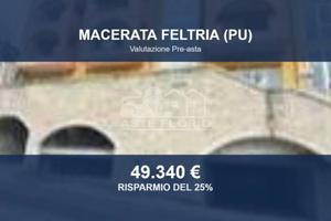 Immobile in asta di 60 m² con box auto a Macerata 