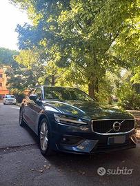 Volvo V60 D3 Geartronic 2018 – Automatico, Perfett