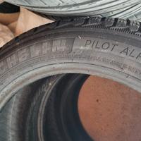 Michelin Pilot Alpin 5 - 245/45 R19