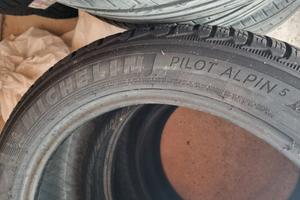 Michelin Pilot Alpin 5 - 245/45 R19