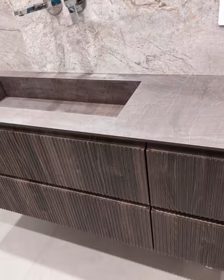 Mobile Bagno sospeso