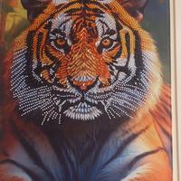 Quadri e ritratti fatti con Diamond painting 3D.