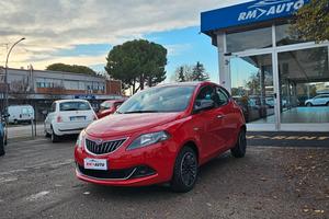 Lancia Ypsilon 1.0 benzina Hybrid