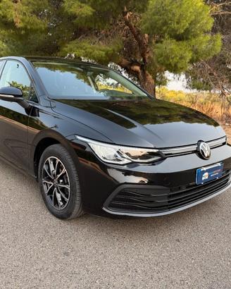 Volkswagen Golf 1.5 tgi Style 130cv