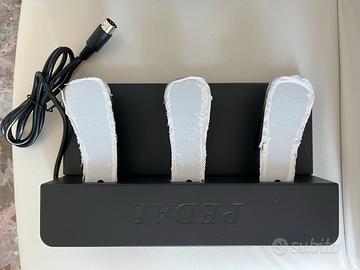 Pedaliera triplo pedale per tastiera musicale