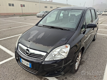 Zafira Metano 7 posti Neopatentati